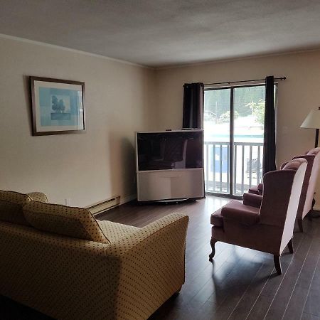 Indoor Comfort In An Outdoor Paradise Sleeps 4- 5 Min To Golf & Ski Apartment Kimberley Bagian luar foto